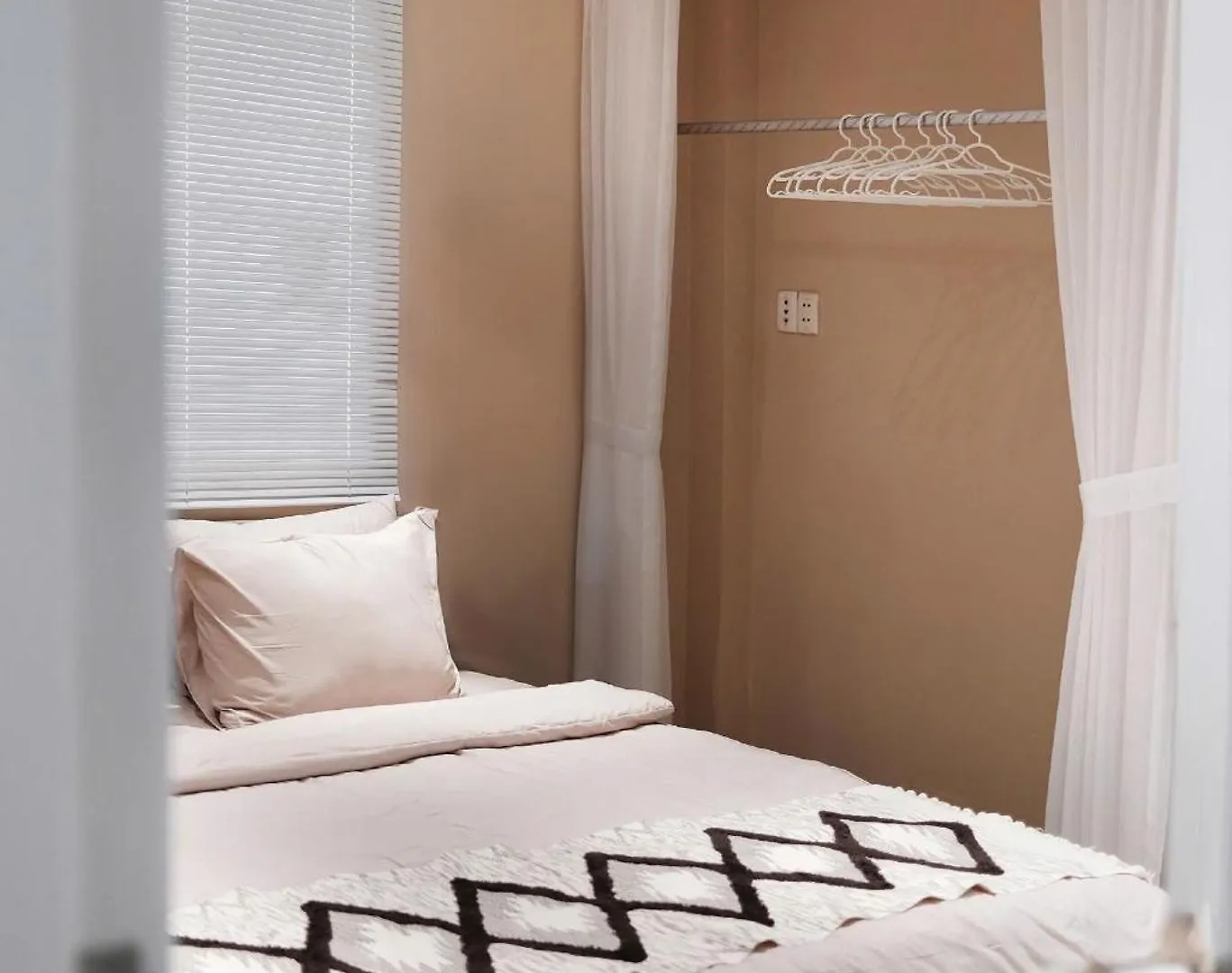 Benhouse Homestay Ho Chi Minh City 0*,  Vietnam